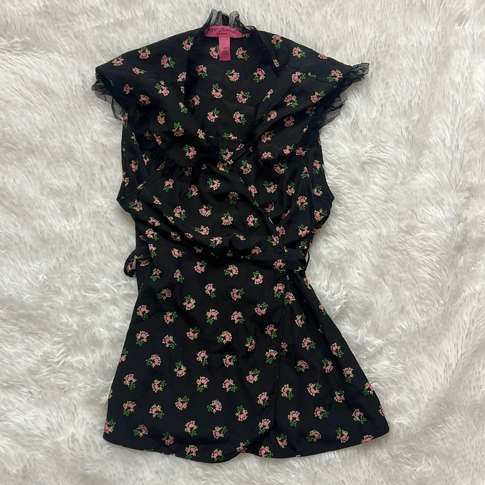 BETSEY JOHNSON Intimates Floral Wrap‎ Top